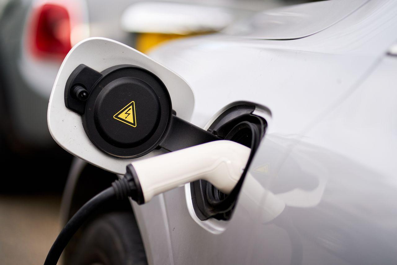 Electric Car Sales Drop 41% in Ireland Amid Calls for More Government Support